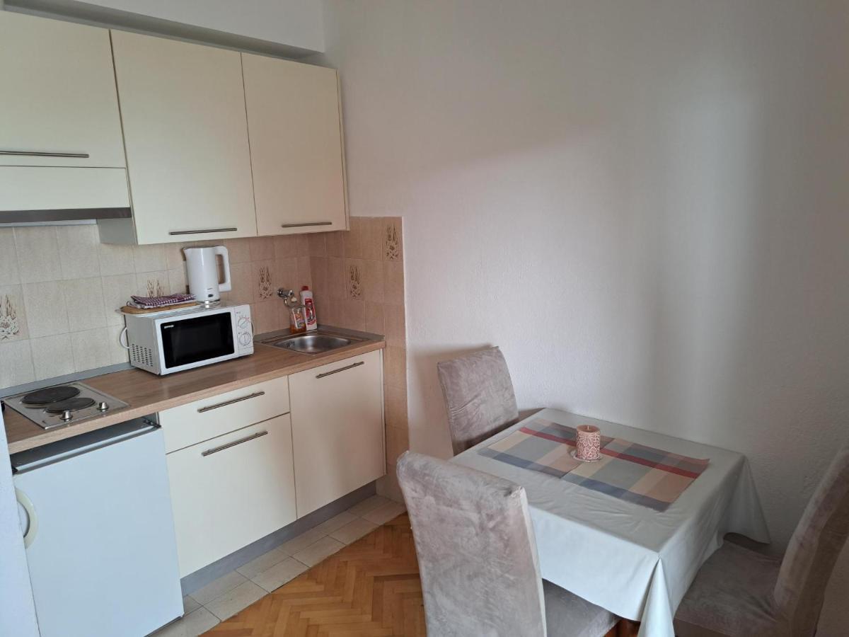 Apartmani R&B Radalj Makarska Eksteriør billede