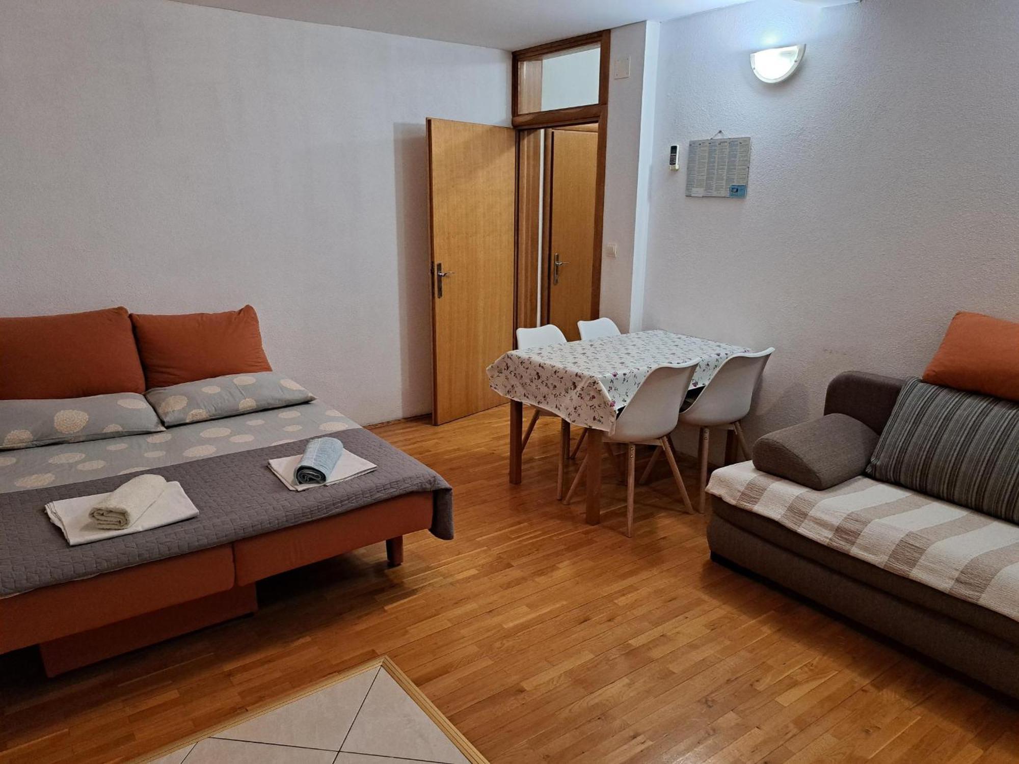 Apartmani R&B Radalj Makarska Eksteriør billede