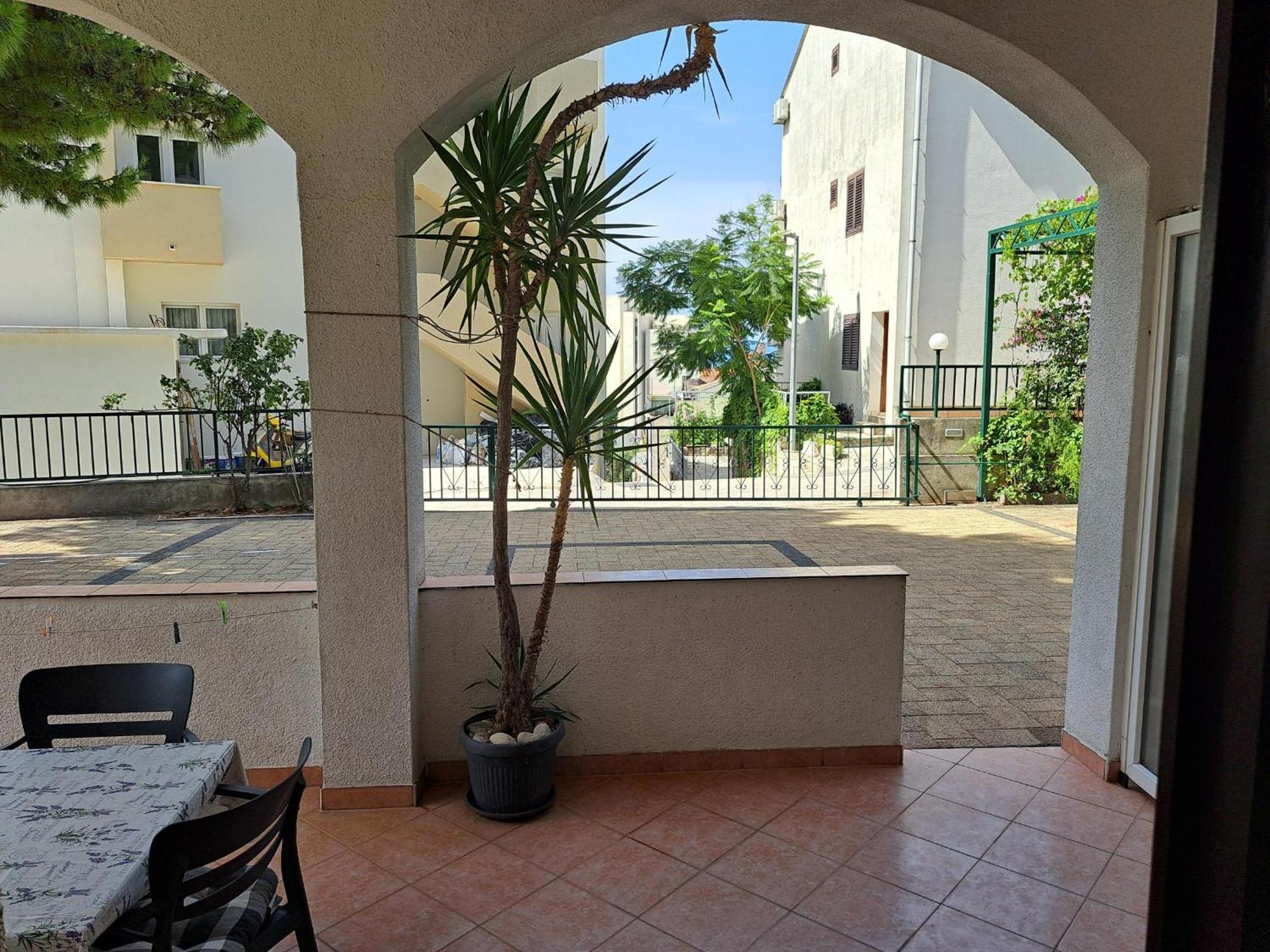Apartmani R&B Radalj Makarska Eksteriør billede