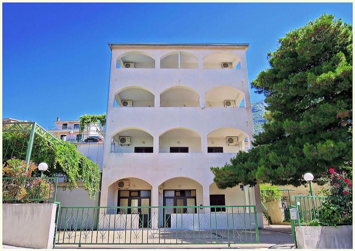 Apartmani R&B Radalj Makarska Eksteriør billede