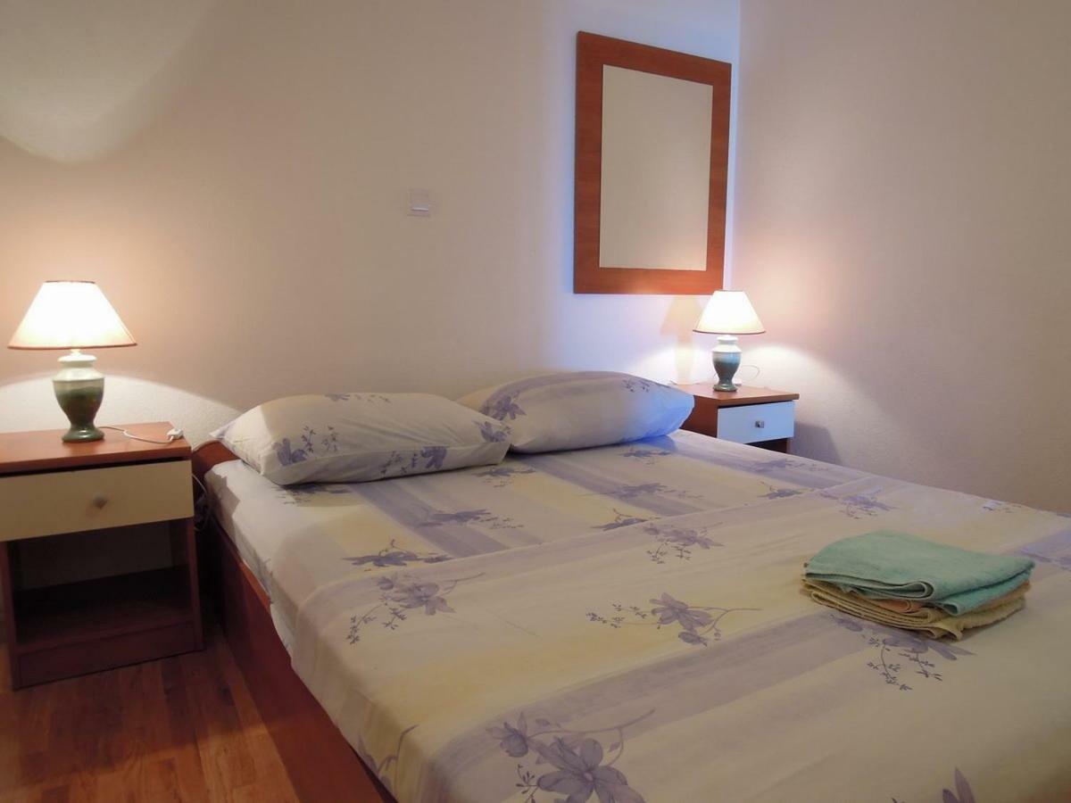 Apartmani R&B Radalj Makarska Eksteriør billede