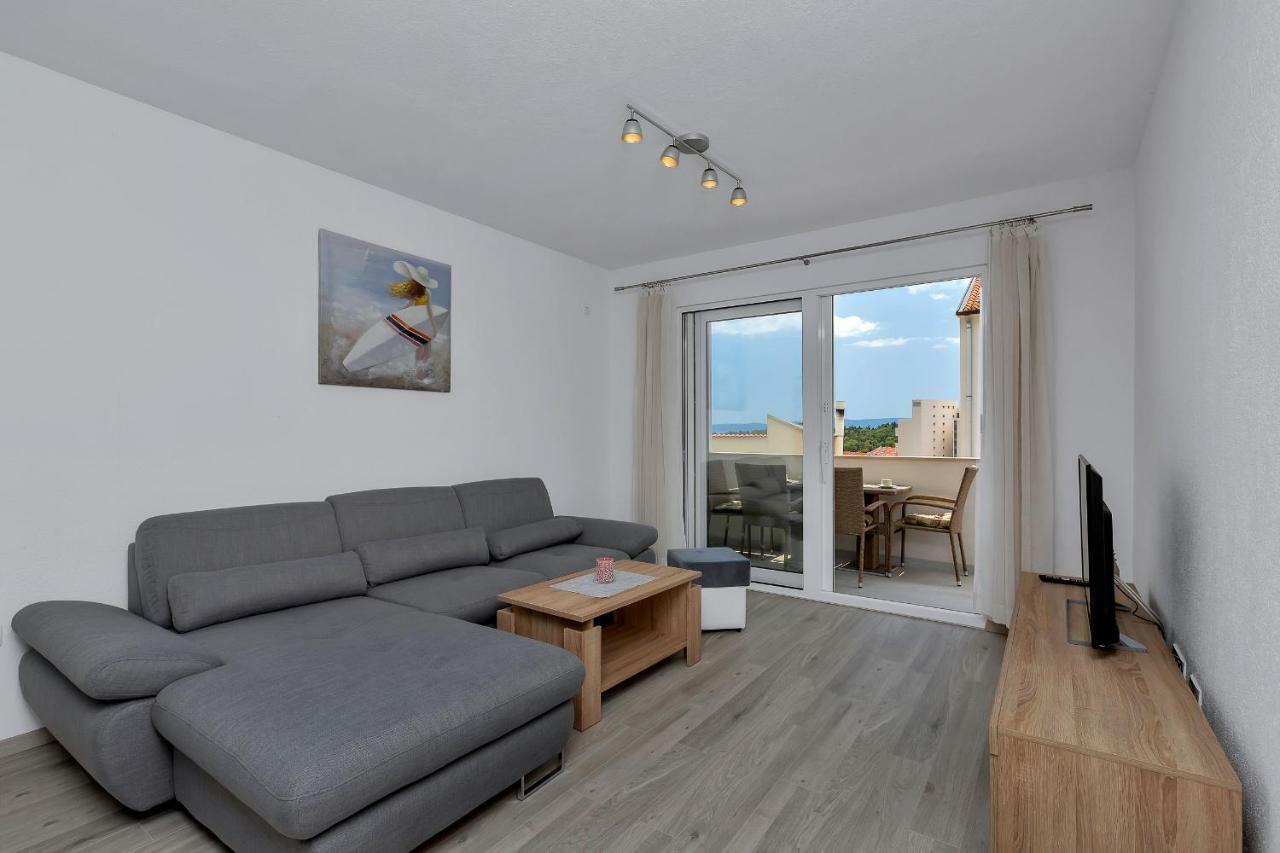 Apartmani R&B Radalj Makarska Eksteriør billede