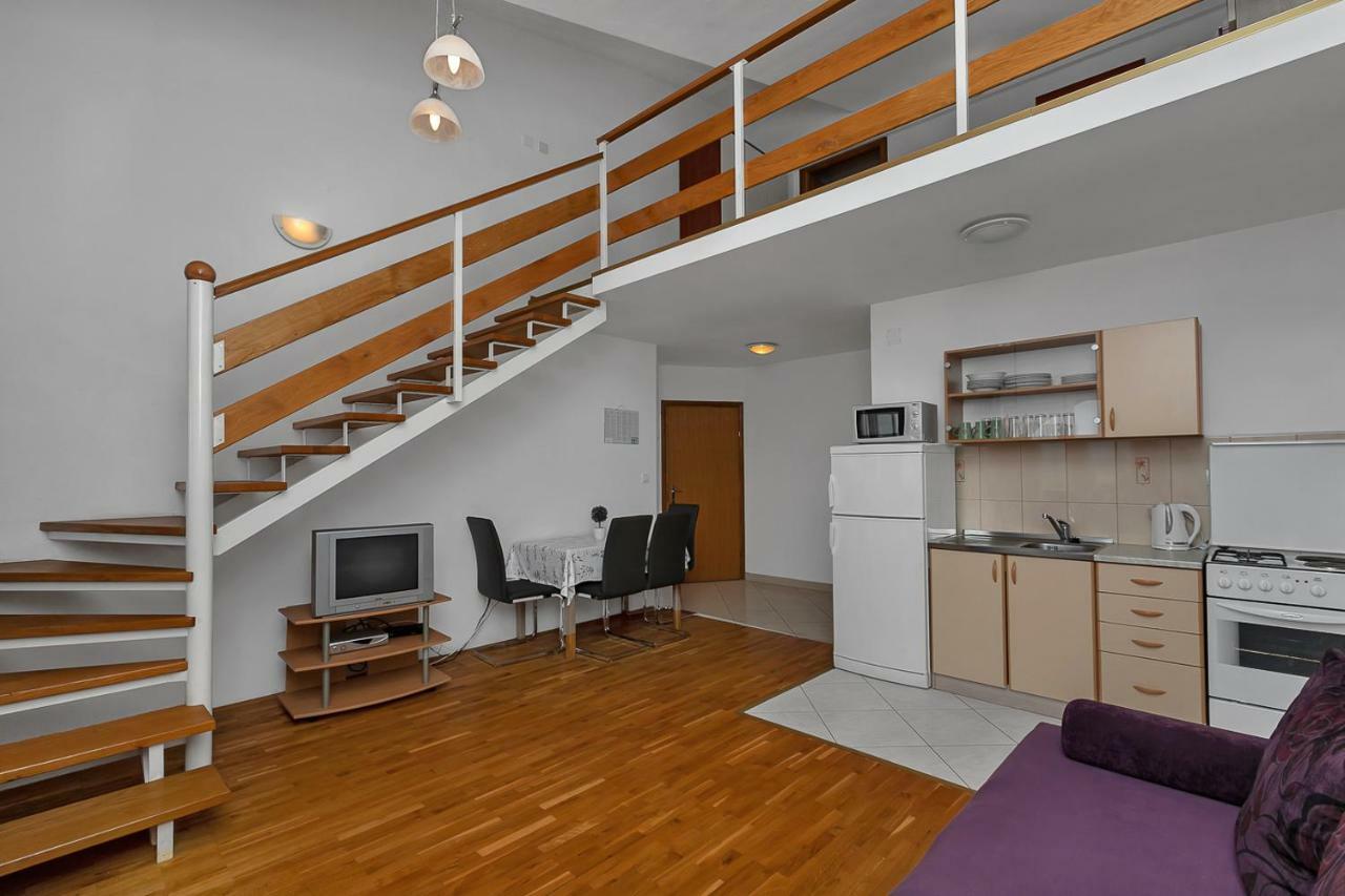 Apartmani R&B Radalj Makarska Eksteriør billede