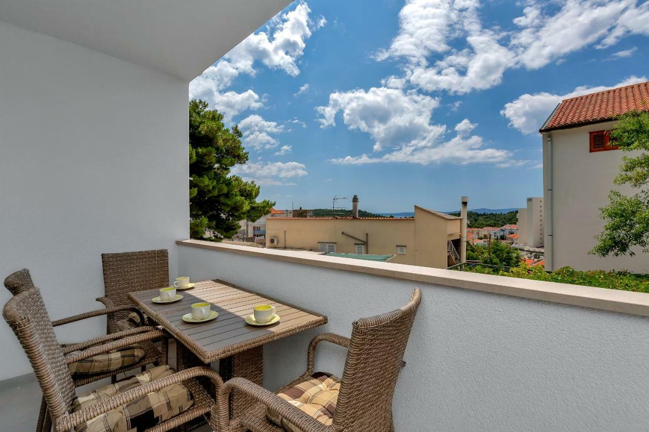 Apartmani R&B Radalj Makarska Eksteriør billede